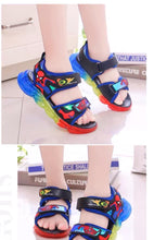 Load image into Gallery viewer, 儿童凉鞋男童2020新款夏季闪光小童蜘蛛侠沙滩鞋子中大童小孩发光