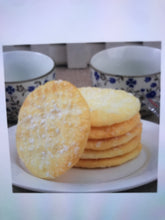 Load image into Gallery viewer, Chinese Food 台湾旺旺大雪饼 香辣味 150g