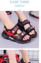 Load image into Gallery viewer, 儿童凉鞋男童2020新款夏季闪光小童蜘蛛侠沙滩鞋子中大童小孩发光