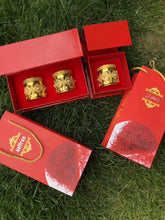 Load image into Gallery viewer, Saffron from Iran迪拜代购伊朗特级藏红花5克美容养颜3瓶起包邮