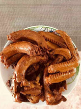 Load image into Gallery viewer, 手工制作新鲜正宗武汉周黑鸭绝味卤味麻辣鸭头 鸭爪鸭脖子鸭翅膀 鸭腿 猪蹄 猪尾巴 鸡抓鸡翅鸡肾 鸡肝 鸡腿 欢迎预定美国现货 现做现发🈵️188.88包邮
