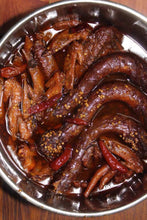 Load image into Gallery viewer, 手工制作新鲜正宗武汉周黑鸭绝味卤味麻辣鸭头 鸭爪鸭脖子鸭翅膀 鸭腿 猪蹄 猪尾巴 鸡抓鸡翅鸡肾 鸡肝 鸡腿 欢迎预定美国现货 现做现发🈵️188.88包邮
