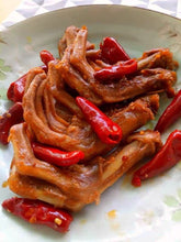 Load image into Gallery viewer, 手工制作新鲜正宗武汉周黑鸭绝味卤味麻辣鸭头 鸭爪鸭脖子鸭翅膀 鸭腿 猪蹄 猪尾巴 鸡抓鸡翅鸡肾 鸡肝 鸡腿 欢迎预定美国现货 现做现发🈵️188.88包邮
